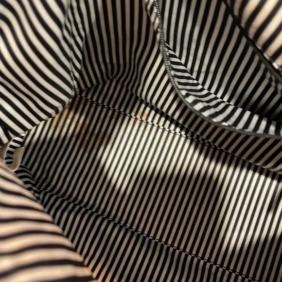 Black soft leather Kate Spade purse with original dust cover - Picture 11 of 12